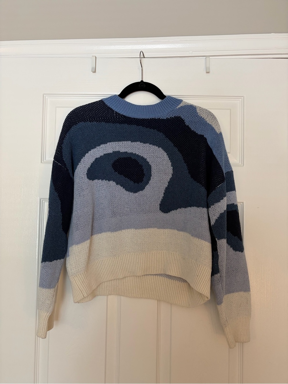 SHEIN Colorblock Wave Crewneck Sweater in Blue and Cream